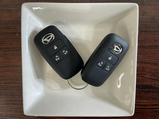 タントカスタムＸ　届出済未使用車　パノラマモニター　２ＷＤ　ＣＶＴ届出済未使用車　パノラマモニター　両側リヤパワースライドドア　プッシュボタンエンジンスタート　ＬＥＤヘッドライト　コーナーセンサー　オートエアコン　オートライト　シートヒーター　アルミホイール　ＡＢＳ（京都府）の中古車