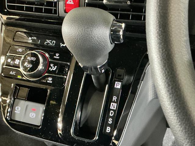 タントカスタムＸ　届出済未使用車　パノラマモニター　２ＷＤ　ＣＶＴ届出済未使用車　パノラマモニター　両側リヤパワースライドドア　プッシュボタンエンジンスタート　ＬＥＤヘッドライト　コーナーセンサー　オートエアコン　オートライト　シートヒーター　アルミホイール　ＡＢＳ（京都府）の中古車