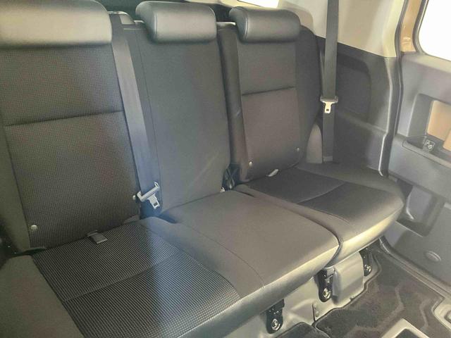 ＦＪクルーザーカラーパッケージナビゲーションＣＤ・ＤＶＤ　ＥＴＣ　バックカメラ　バックソナー　ＫＥＮＷＯＯＤドラレコ　切替４ＷＤ　ＡＴ５速　ガソリン　ＤＵＮＬＯＰグランドトレックＡＴタイヤ　背面タイヤ（京都府）の中古車