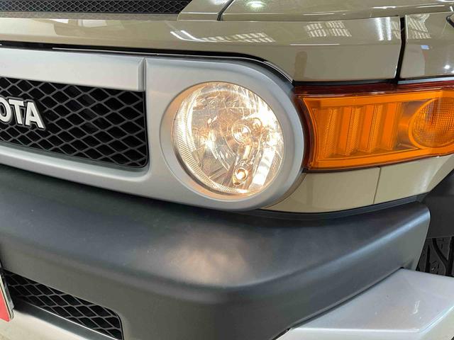 ＦＪクルーザーカラーパッケージナビゲーションＣＤ・ＤＶＤ　ＥＴＣ　バックカメラ　バックソナー　ＫＥＮＷＯＯＤドラレコ　切替４ＷＤ　ＡＴ５速　ガソリン　ＤＵＮＬＯＰグランドトレックＡＴタイヤ　背面タイヤ（京都府）の中古車