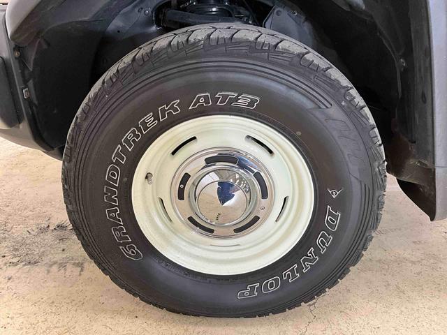 ＦＪクルーザーカラーパッケージナビゲーションＣＤ・ＤＶＤ　ＥＴＣ　バックカメラ　バックソナー　ＫＥＮＷＯＯＤドラレコ　切替４ＷＤ　ＡＴ５速　ガソリン　ＤＵＮＬＯＰグランドトレックＡＴタイヤ　背面タイヤ（京都府）の中古車