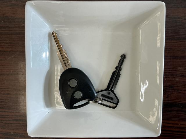 ミライースＸ　ナビ　前後ドライブレコーダー　ＥＴＣ　ワンセグＴＶナビ　前後ドライブレコーダー　ＥＴＣ　ワンセグＴＶ　ドアバイザー　キーレスエントリー　スペアキー有り　アイドリングストップ　盗難防止装置　電動格納ミラー　ヘッドライトレべライザー　マニュアルエアコン（京都府）の中古車