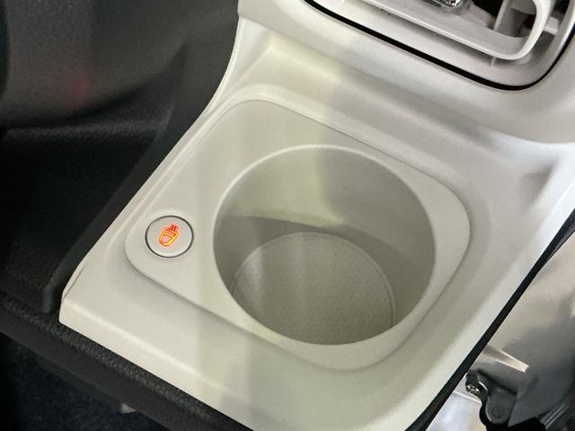 ムーヴキャンバスストライプスＧ　届出済み未使用車　４ＷＤ　バックカメラ届出済み未使用車　４ＷＤ　バックカメラ　両側電動スライドドア　前後コーナーセンサー　前席シートヒーター　電子パーキング　オートブレーキホールド　オートマチックハイビーム　ホッとカップホルダー　ＵＳＢ（京都府）の中古車