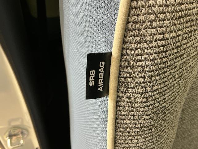 ムーヴキャンバスストライプスＧ　届出済み未使用車　４ＷＤ　バックカメラ届出済み未使用車　４ＷＤ　バックカメラ　両側電動スライドドア　前後コーナーセンサー　前席シートヒーター　電子パーキング　オートブレーキホールド　オートマチックハイビーム　ホッとカップホルダー　ＵＳＢ（京都府）の中古車