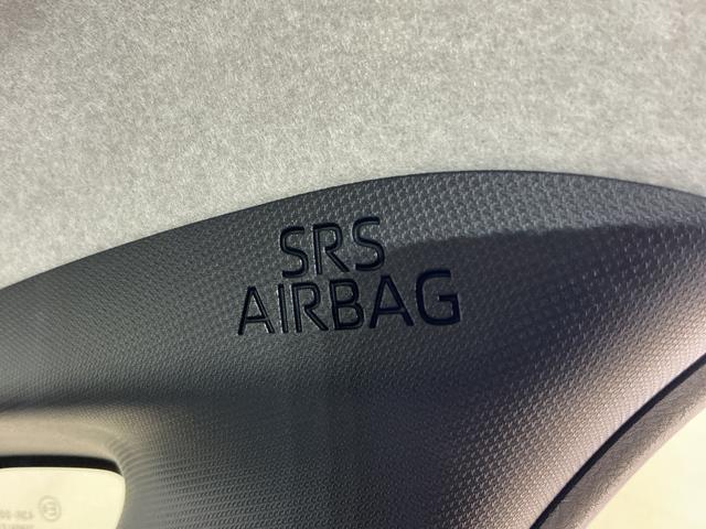 ムーヴキャンバスストライプスＧ　届出済み未使用車　４ＷＤ　バックカメラ届出済み未使用車　４ＷＤ　バックカメラ　両側電動スライドドア　前後コーナーセンサー　前席シートヒーター　電子パーキング　オートブレーキホールド　オートマチックハイビーム　ホッとカップホルダー　ＵＳＢ（京都府）の中古車