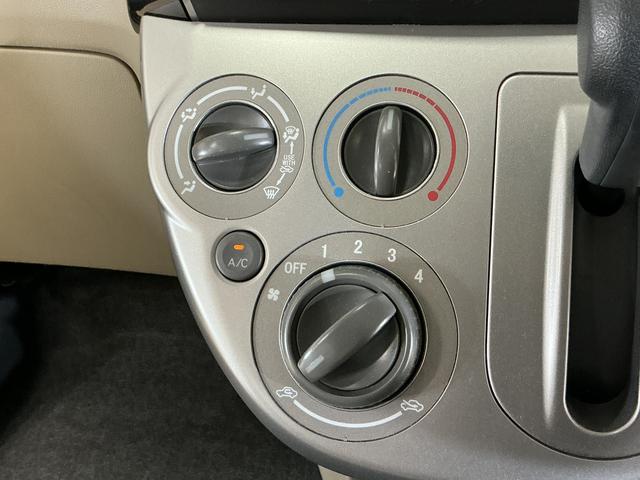 ミラXスペシャル ワンオーナー CDオーディオ ETC キーレスワンオーナー CDオーディオ ETC キーレスエントリー スペアキー有り ドアバイザー ヘッドライトレべライザー マニュアルエアコン 12V電源ソケット 13インチ社外ホイール スペアタイヤ(京都府)の中古車