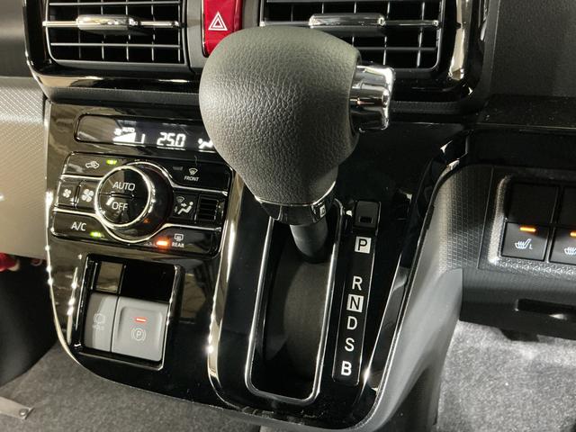 タントカスタムX 届出済未使用車 ナビ パノラマモニター届出済未使用車 ナビ プッシュボタンエンジンスタート 両側リヤパワースライドドア スマートアシスト LEDヘッドライト シートヒーター パノラマモニター オートエアコン アルミホイール オートライト(京都府)の中古車