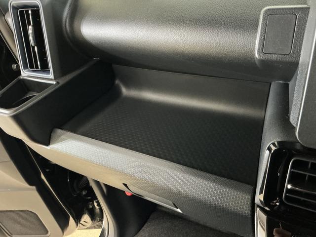 タントカスタムX 届出済未使用車 ナビ パノラマモニター届出済未使用車 ナビ プッシュボタンエンジンスタート 両側リヤパワースライドドア スマートアシスト LEDヘッドライト シートヒーター パノラマモニター オートエアコン アルミホイール オートライト(京都府)の中古車