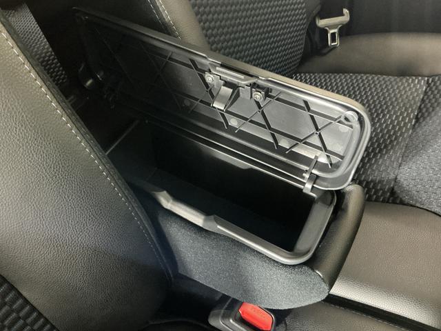 タントカスタムX 届出済未使用車 ナビ パノラマモニター届出済未使用車 ナビ プッシュボタンエンジンスタート 両側リヤパワースライドドア スマートアシスト LEDヘッドライト シートヒーター パノラマモニター オートエアコン アルミホイール オートライト(京都府)の中古車