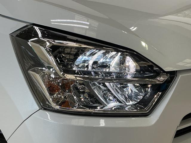 ミライースX SAIII 前後コーナーセンサー LEDヘッドライト前後コーナーセンサー オートマチックハイビーム LEDヘッドライト 電動格納ドアミラー キーレス マニュアルエアコン 横滑り防止装置 アイドリングストップ ヘッドライトレベライザー スペアキー有り(京都府)の中古車