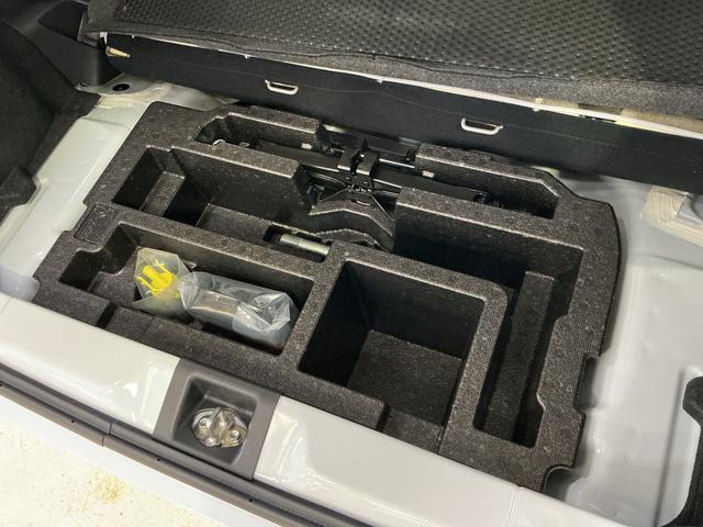 ミライースX SAIII 前後コーナーセンサー LEDヘッドライト前後コーナーセンサー オートマチックハイビーム LEDヘッドライト 電動格納ドアミラー キーレス マニュアルエアコン 横滑り防止装置 アイドリングストップ ヘッドライトレベライザー スペアキー有り(京都府)の中古車