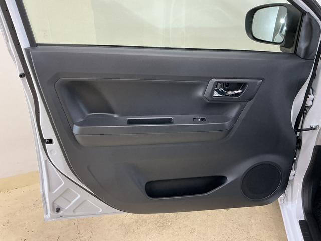 ミライースX SAIII 前後コーナーセンサー LEDヘッドライト前後コーナーセンサー オートマチックハイビーム LEDヘッドライト 電動格納ドアミラー キーレス マニュアルエアコン 横滑り防止装置 アイドリングストップ ヘッドライトレベライザー スペアキー有り(京都府)の中古車