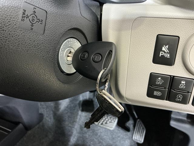 ミライースX SAIII 前後コーナーセンサー LEDヘッドライト前後コーナーセンサー オートマチックハイビーム LEDヘッドライト 電動格納ドアミラー キーレス マニュアルエアコン 横滑り防止装置 アイドリングストップ ヘッドライトレベライザー スペアキー有り(京都府)の中古車