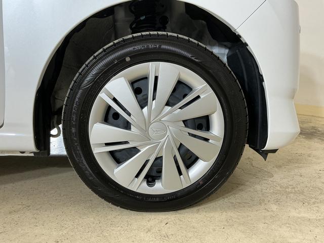 ミライースX SAIII 前後コーナーセンサー LEDヘッドライト前後コーナーセンサー オートマチックハイビーム LEDヘッドライト 電動格納ドアミラー キーレス マニュアルエアコン 横滑り防止装置 アイドリングストップ ヘッドライトレベライザー スペアキー有り(京都府)の中古車