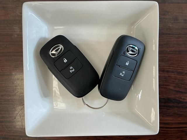 ムーヴG 助手席側リヤパワースライドドア スマートアシストスマートアシスト 助手席側リヤパワースライドドア LEDヘッドライト コーナーセンサー プッシュボタンエンジンスタート アルミホイール バックカメラ アイドリングストップ オートエアコン オートライト(京都府)の中古車