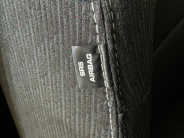 ムーヴG 助手席側リヤパワースライドドア スマートアシストスマートアシスト 助手席側リヤパワースライドドア LEDヘッドライト コーナーセンサー プッシュボタンエンジンスタート アルミホイール バックカメラ アイドリングストップ オートエアコン オートライト(京都府)の中古車