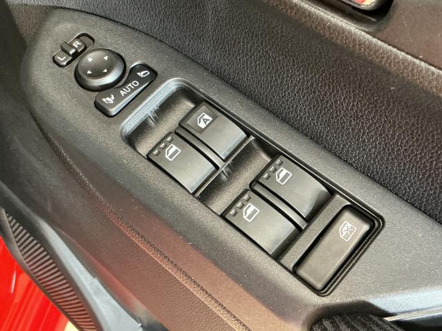 ムーヴG 助手席側リヤパワースライドドア スマートアシストスマートアシスト 助手席側リヤパワースライドドア LEDヘッドライト コーナーセンサー プッシュボタンエンジンスタート アルミホイール バックカメラ アイドリングストップ オートエアコン オートライト(京都府)の中古車