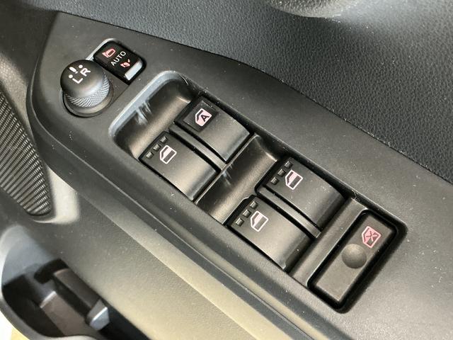 ピクシスメガＧターボ　ＳＡIII　ワンオーナー　ナビ　バックカメラ１オーナー　ナビ　バックカメラ　ＥＴＣ　両側電動スライドドア　リアコーナーセンサー　オートマチックハイビーム　１４インチ純正アルミホイール　ＬＥＤヘッドライト　オートライト　スマートキー　フォグライト（京都府）の中古車