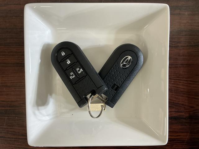 ムーヴキャンバスＧメイクアップリミテッド　ＳＡIII　ナビ　パノラマモニターワンオーナー　８インチナビ　パノラマモニター　ＥＴＣ　ドライブレコーダー　フルセグチューナー　ブルートゥース対応　プッシュボタンエンジンスタート　両側リヤパワースライドドア　ＬＥＤヘッドライト　ＡＢＳ（京都府）の中古車