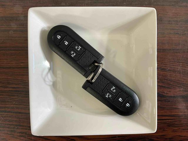 ムーヴキャンバスＧメイクアップＶＳ　ＳＡIII（京都府）の中古車