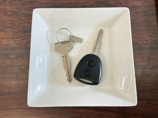 ミライースＸ　ＳＡIII　１オーナー　ＣＤオーディオ　コーナーセンサーワンオーナー　ＣＤオーディオ　前後コーナーセンサー　オートマチックハイビーム　ＬＥＤヘッドライト　ドアバイザー　アイドリングストップ　横滑り防止装置　盗難防止装置　キーレスエントリー　スペアキーあり（京都府）の中古車