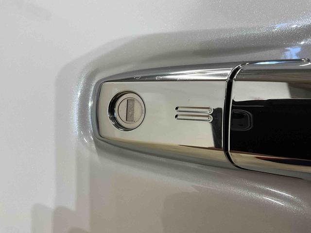 タントカスタムＸ　届出済未使用車　ナビ　バックカメラ　地デジ届出済未使用車　ナビ　フルセグチューナー　ブルートゥース対応　バックカメラ　スマートアシスト　プッシュボタンエンジンスタート　両側リヤパワースライドドア　コーナーセンサー　ＬＥＤヘッドライト　ＡＢＳ（京都府）の中古車