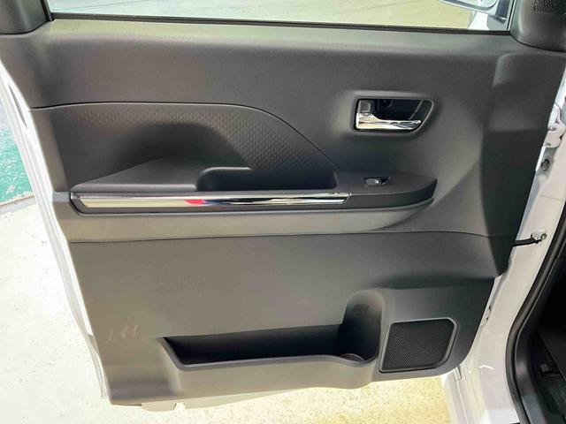 タントカスタムＸ　届出済未使用車　ナビ　バックカメラ　地デジ届出済未使用車　ナビ　フルセグチューナー　ブルートゥース対応　バックカメラ　スマートアシスト　プッシュボタンエンジンスタート　両側リヤパワースライドドア　コーナーセンサー　ＬＥＤヘッドライト　ＡＢＳ（京都府）の中古車