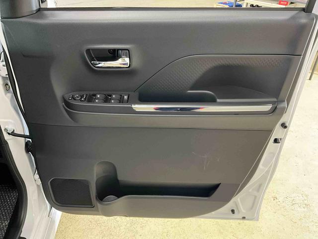 タントカスタムＸ　届出済未使用車　ナビ　バックカメラ　地デジ届出済未使用車　ナビ　フルセグチューナー　ブルートゥース対応　バックカメラ　スマートアシスト　プッシュボタンエンジンスタート　両側リヤパワースライドドア　コーナーセンサー　ＬＥＤヘッドライト　ＡＢＳ（京都府）の中古車