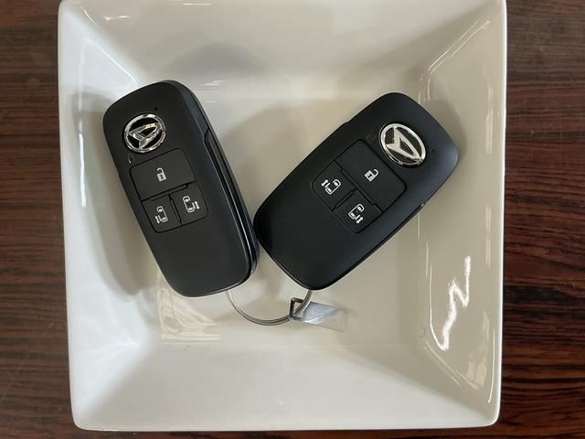 タントカスタムＲＳ　届出済み未使用車　ターボ　パノラマモニター届出済み未使用車　ターボ　パノラマモニター　両側電動スライドドア　前後コーナーセンサー　シートヒーター　電子パーキング　オートブレーキホールド　オートマチックハイビーム　１５インチ純正アルミホイール（京都府）の中古車