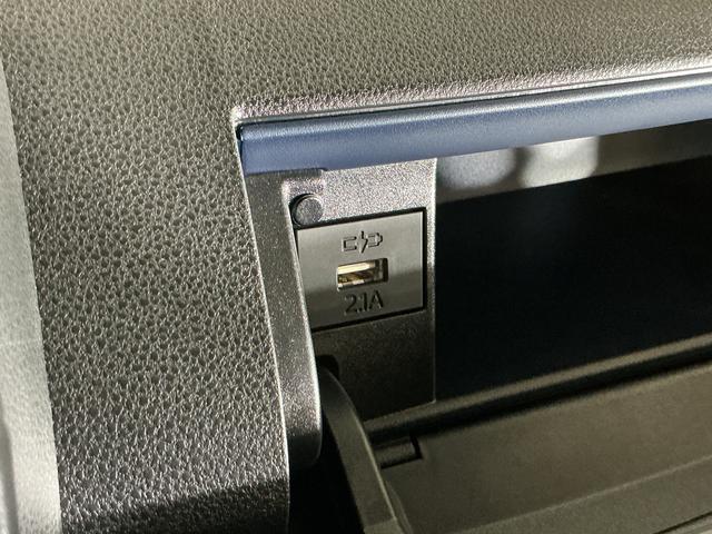 タントカスタムＲＳ　届出済み未使用車　ターボ　パノラマモニター届出済み未使用車　ターボ　パノラマモニター　両側電動スライドドア　前後コーナーセンサー　シートヒーター　電子パーキング　オートブレーキホールド　オートマチックハイビーム　１５インチ純正アルミホイール（京都府）の中古車