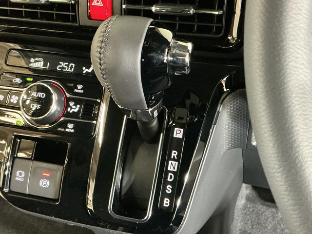 タントカスタムＲＳ　届出済み未使用車　ターボ　パノラマモニター届出済み未使用車　ターボ　パノラマモニター　両側電動スライドドア　前後コーナーセンサー　シートヒーター　電子パーキング　オートブレーキホールド　オートマチックハイビーム　１５インチ純正アルミホイール（京都府）の中古車