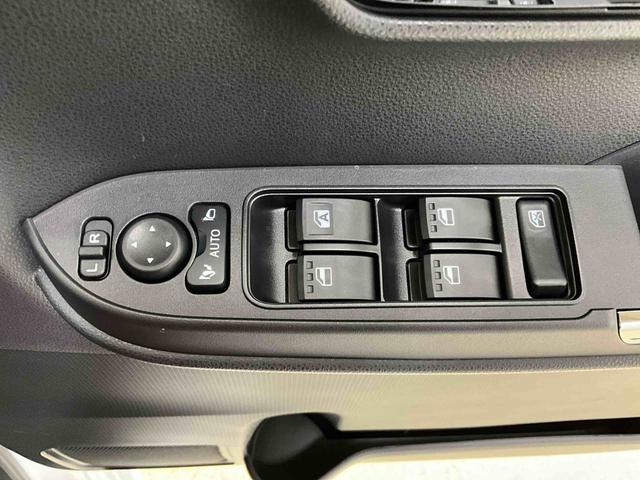 タントカスタムＸ　届出済未使用車ダイハツ認定中古車　予防安全機能スマートアシスト搭載　アイドリングストップ　オートライト　オートマチックハイビーム　電動格納ミラー　パノラマモニター　ＬＥＤヘッドライト　キーフリー　シートヒーター（京都府）の中古車