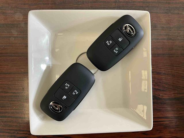 タントカスタムＸ　届出済未使用車ダイハツ認定中古車　予防安全機能スマートアシスト搭載　アイドリングストップ　オートライト　オートマチックハイビーム　電動格納ミラー　パノラマモニター　ＬＥＤヘッドライト　キーフリー　シートヒーター（京都府）の中古車