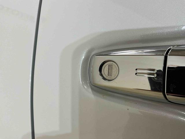 タントカスタムＸ　届出済未使用車ダイハツ認定中古車　予防安全機能スマートアシスト搭載　アイドリングストップ　オートライト　オートマチックハイビーム　電動格納ミラー　パノラマモニター　ＬＥＤヘッドライト　キーフリー　シートヒーター（京都府）の中古車