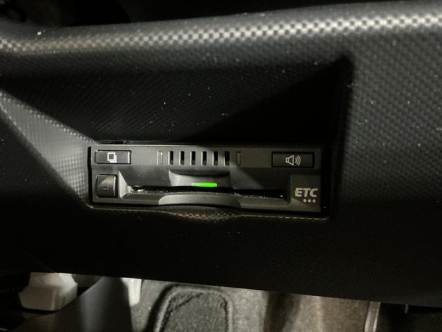 ロッキーＧ　ナビ　パノラマモニター　ドライブレコーダー　ＥＴＣナビ　パノラマモニター　ドライブレコーダー　ＥＴＣ　ブラインドスポットモニター　コーナーセンサー　アダプティブクルーズコントロール　シートヒーター　オートブレーキホールド　１７インチ純正アルミホイール（京都府）の中古車