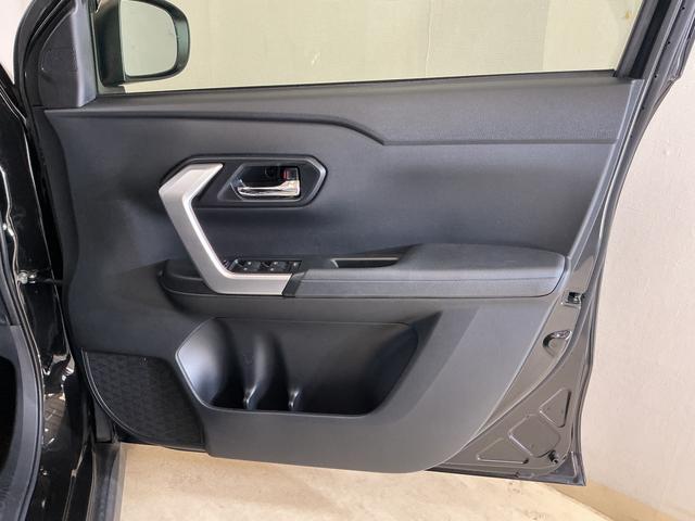 ロッキーＧ　ナビ　パノラマモニター　ドライブレコーダー　ＥＴＣナビ　パノラマモニター　ドライブレコーダー　ＥＴＣ　ブラインドスポットモニター　コーナーセンサー　アダプティブクルーズコントロール　シートヒーター　オートブレーキホールド　１７インチ純正アルミホイール（京都府）の中古車