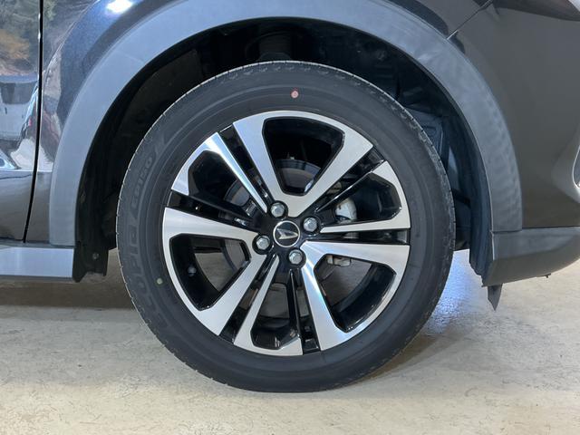 ロッキーＧ　ナビ　パノラマモニター　ドライブレコーダー　ＥＴＣナビ　パノラマモニター　ドライブレコーダー　ＥＴＣ　ブラインドスポットモニター　コーナーセンサー　アダプティブクルーズコントロール　シートヒーター　オートブレーキホールド　１７インチ純正アルミホイール（京都府）の中古車