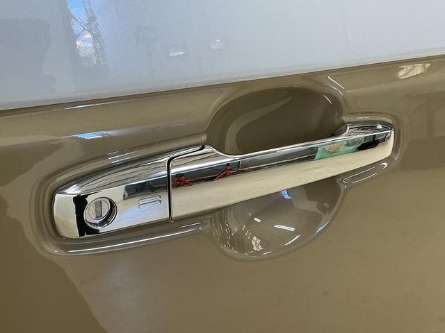 ムーヴキャンバスストライプスＧ　届出済み未使用車　ナビ　バックカメラ届出済み未使用車　ナビ　バックカメラ　両側電動スライドドア　前後コーナーセンサー　前席シートヒーター　電子パーキング　オートブレーキホールド　オートマチックハイビーム　ホットカップホルダー　ＵＳＢ接続（京都府）の中古車