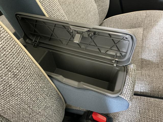 ムーヴキャンバスストライプスＧ　届出済み未使用車　ナビ　バックカメラ届出済み未使用車　ナビ　バックカメラ　両側電動スライドドア　前後コーナーセンサー　前席シートヒーター　電子パーキング　オートブレーキホールド　オートマチックハイビーム　ホットカップホルダー　ＵＳＢ接続（京都府）の中古車