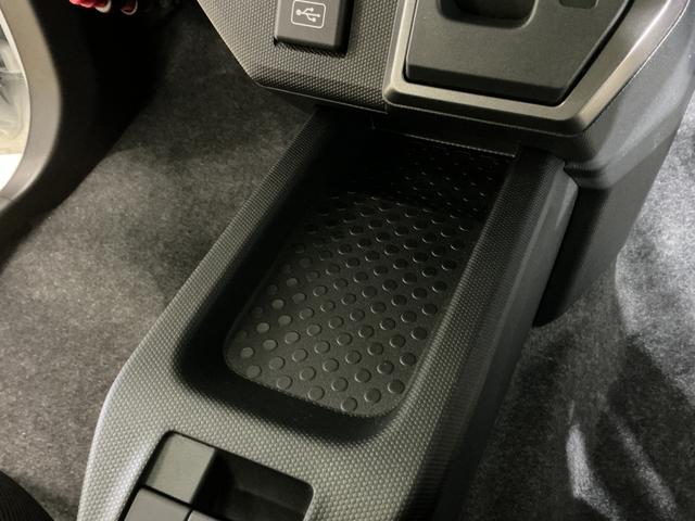 タフトＧ　クロムベンチャー　届出済み未使用車　４ＷＤ　ナビ届出済み未使用車　４ＷＤ　ナビ　バックカメラ　アダプティブクルーズコントロール　Ｂｌｕｅｔｏｏｔｈ　コーナーセンサー　シートヒーター　オートマチックハイビーム　１５インチ純正アルミホイール　フルセグ（京都府）の中古車