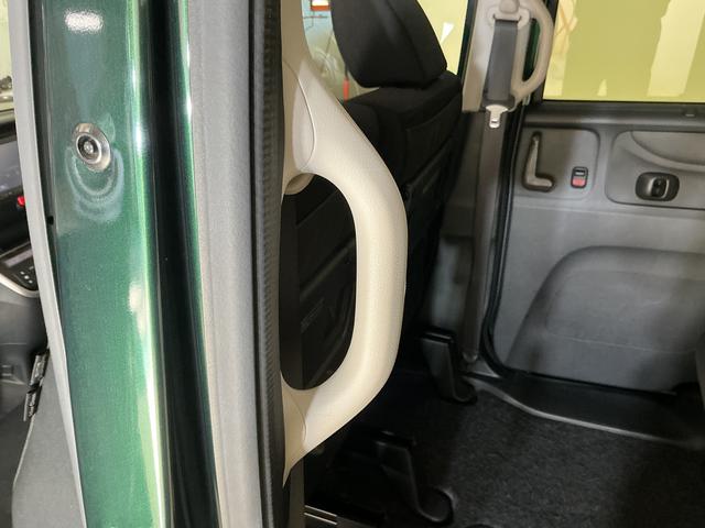 Ｎ−ＢＯＸカスタムＧ　ＳＳブラックスタイルパッケージ　ナビ　バックカメラナビ　バックカメラ　前後ドライブレコーダー　ＥＴＣ　両側電動スライドドア　前席シートヒーター　Ｂｌｕｅｔｏｏｔｈ　衝突軽減ブレーキ　サイドエアバッグ　ＨＩＤヘッドライト　１４インチ純正アルミホイール（京都府）の中古車