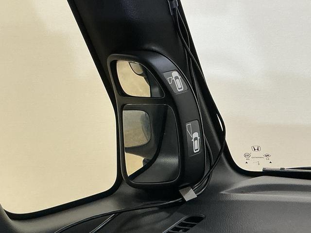 Ｎ−ＢＯＸカスタムＧ　ＳＳブラックスタイルパッケージ　ナビ　バックカメラナビ　バックカメラ　前後ドライブレコーダー　ＥＴＣ　両側電動スライドドア　前席シートヒーター　Ｂｌｕｅｔｏｏｔｈ　衝突軽減ブレーキ　サイドエアバッグ　ＨＩＤヘッドライト　１４インチ純正アルミホイール（京都府）の中古車