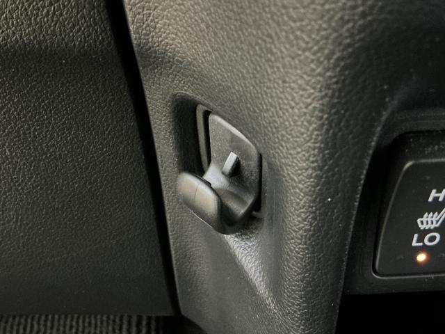 Ｎ−ＢＯＸカスタムＧ　ＳＳブラックスタイルパッケージ　ナビ　バックカメラナビ　バックカメラ　前後ドライブレコーダー　ＥＴＣ　両側電動スライドドア　前席シートヒーター　Ｂｌｕｅｔｏｏｔｈ　衝突軽減ブレーキ　サイドエアバッグ　ＨＩＤヘッドライト　１４インチ純正アルミホイール（京都府）の中古車