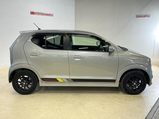 アルトワークスベースグレード　１オーナー　ターボ　５速ＭＴ　ＣＤオーディオワンオーナー　ターボ　５速ＭＴ車　ＣＤオーディオ　ＲＥＣＡＲＯシート　１５インチ純正アルミホイール　スマートキー　プッシュスタート　ＬＥＤヘッドライト　フォグライト　電格ミラースペアキー　ドアバイザー（京都府）の中古車