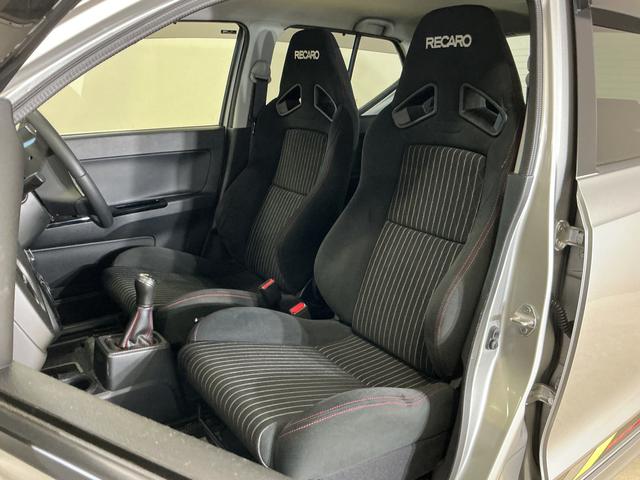 アルトワークスベースグレード　１オーナー　ターボ　５速ＭＴ　ＣＤオーディオワンオーナー　ターボ　５速ＭＴ車　ＣＤオーディオ　ＲＥＣＡＲＯシート　１５インチ純正アルミホイール　スマートキー　プッシュスタート　ＬＥＤヘッドライト　フォグライト　電格ミラースペアキー　ドアバイザー（京都府）の中古車