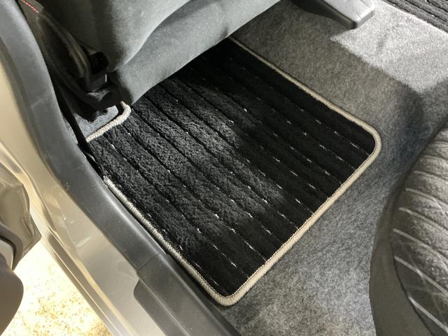 アルトワークスベースグレード　１オーナー　ターボ　５速ＭＴ　ＣＤオーディオワンオーナー　ターボ　５速ＭＴ車　ＣＤオーディオ　ＲＥＣＡＲＯシート　１５インチ純正アルミホイール　スマートキー　プッシュスタート　ＬＥＤヘッドライト　フォグライト　電格ミラースペアキー　ドアバイザー（京都府）の中古車