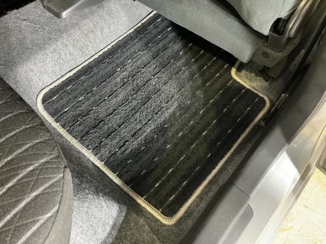 アルトワークスベースグレード　１オーナー　ターボ　５速ＭＴ　ＣＤオーディオワンオーナー　ターボ　５速ＭＴ車　ＣＤオーディオ　ＲＥＣＡＲＯシート　１５インチ純正アルミホイール　スマートキー　プッシュスタート　ＬＥＤヘッドライト　フォグライト　電格ミラースペアキー　ドアバイザー（京都府）の中古車