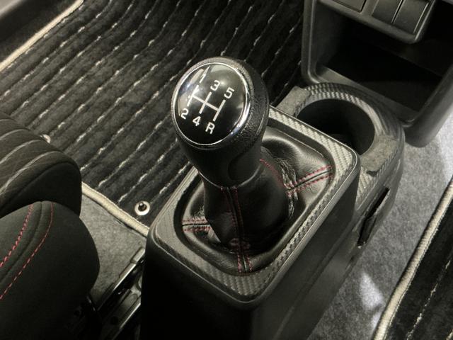 アルトワークスベースグレード　１オーナー　ターボ　５速ＭＴ　ＣＤオーディオワンオーナー　ターボ　５速ＭＴ車　ＣＤオーディオ　ＲＥＣＡＲＯシート　１５インチ純正アルミホイール　スマートキー　プッシュスタート　ＬＥＤヘッドライト　フォグライト　電格ミラースペアキー　ドアバイザー（京都府）の中古車