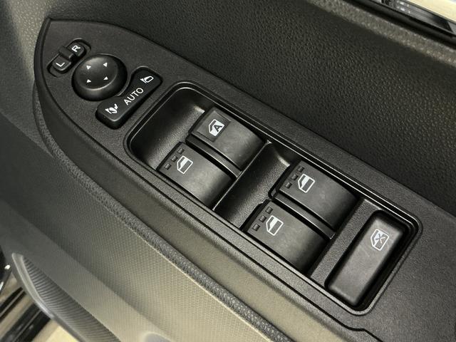 タントカスタムRS 届出済み未使用車 ターボ バックカメラ届出済み未使用車 ターボ バックカメラ 両側電動スライドドア 前後コーナーセンサー 前席シートヒーター 電子パーキング オートブレーキホールド オートマチックハイビーム 15インチ純正アルミホイール(京都府)の中古車