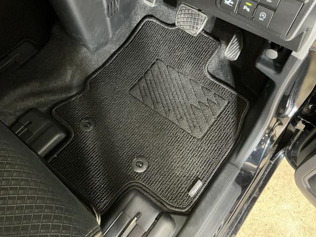 タントカスタムＸ　９インチナビ　パノラマモニター　フルセグチューナ９インチナビ　パノラマモニター　フルセグチューナー　ブルートゥース対応　プッシュボタンエンジンスタート　両側リヤパワースライドドア　ＬＥＤヘッドライト　コーナーセンサー　オートライト　オートエアコン（京都府）の中古車